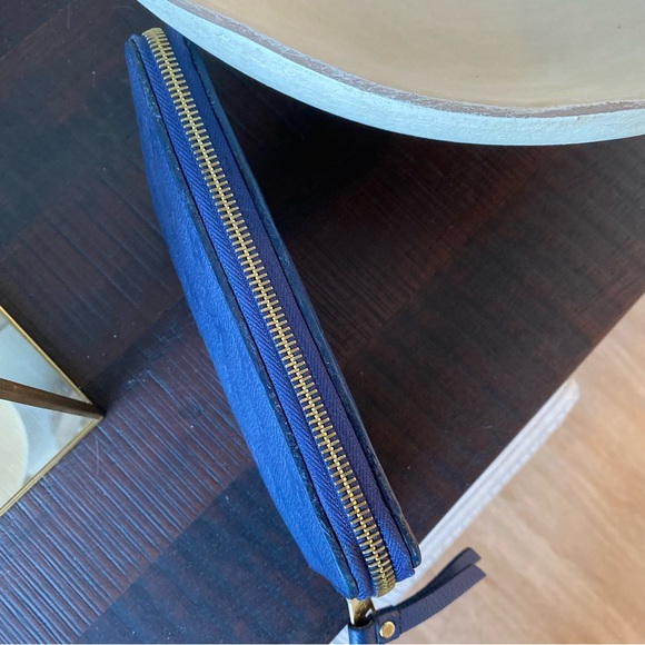 Louis Vuitton Zippy Wallet - Picture 8 of 9